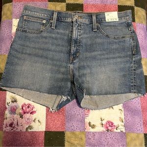 NWT‎ J. Crew Mid Rise denim shorts Size 31